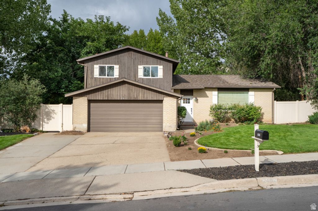 2407 E HUNTS END DR, Sandy, UT 84092 — exterior