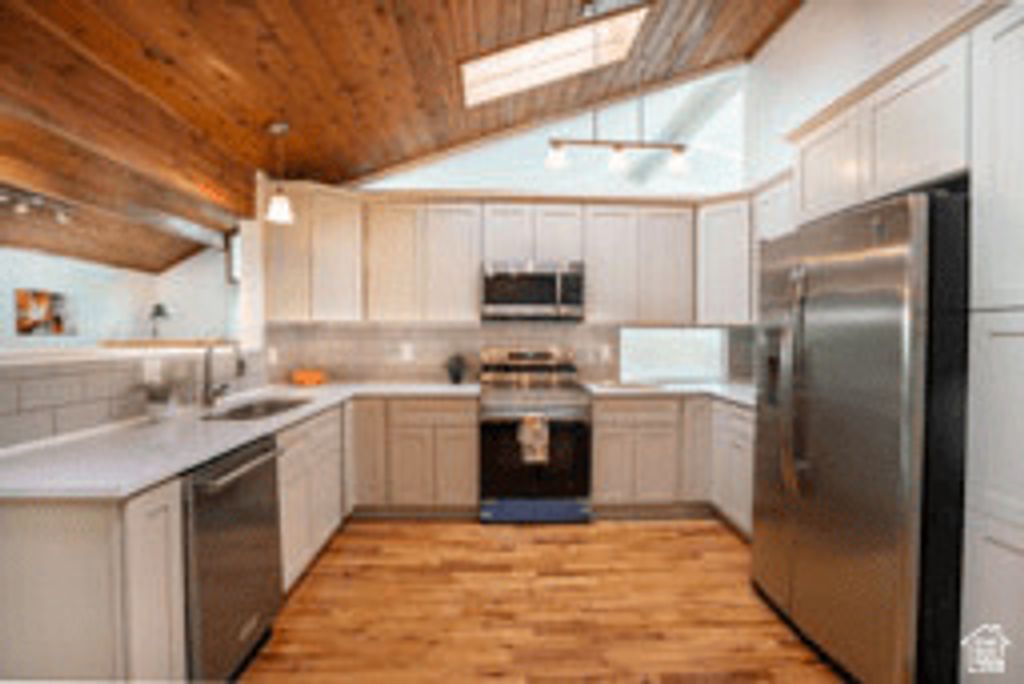 2407 E HUNTS END DR, Sandy, UT 84092 — photo 5
