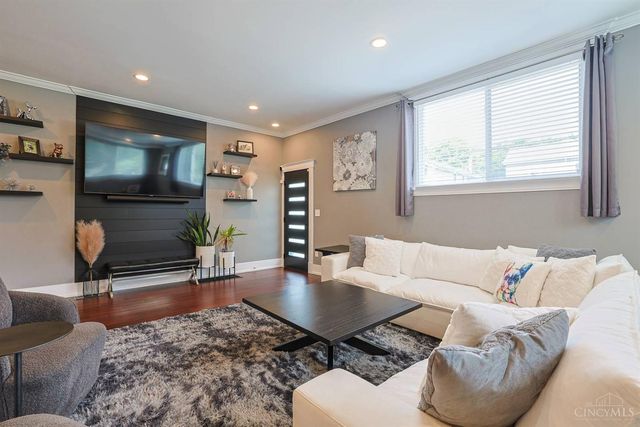 4514 Plainville Road, Cincinnati, OH 45227