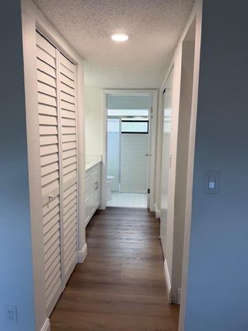 1622 Cypress Pointe Drive 4-11, Coral Springs, FL 33071