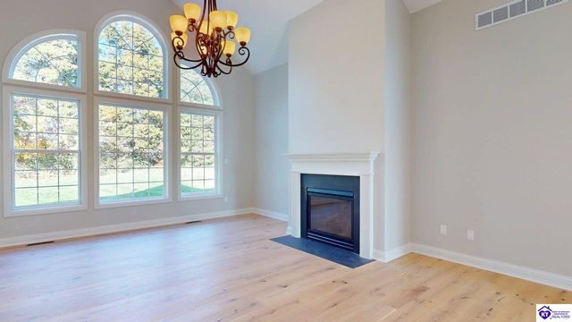 227 Evergreen Garden, Elizabethtown, KY 42701