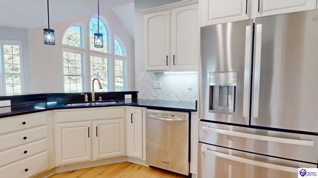 227 Evergreen Garden, Elizabethtown, KY 42701