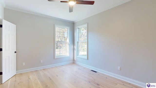 227 Evergreen Garden, Elizabethtown, KY 42701