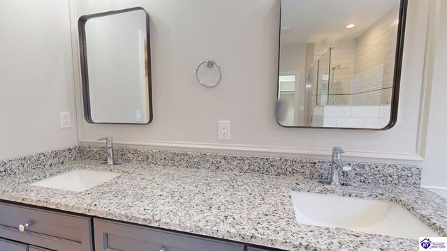 227 Evergreen Garden, Elizabethtown, KY 42701