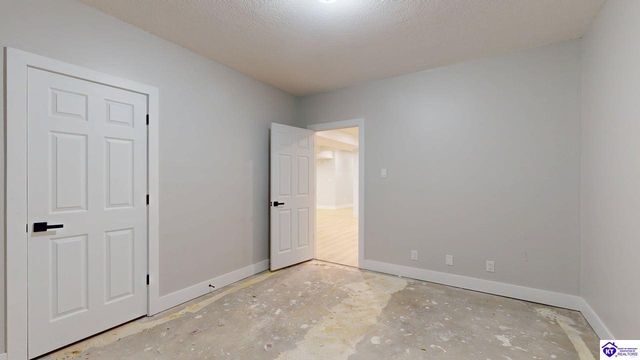 227 Evergreen Garden, Elizabethtown, KY 42701