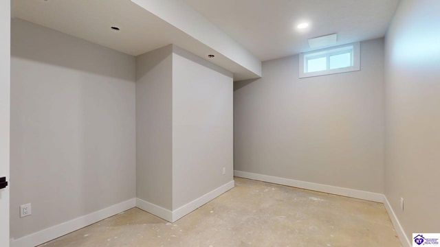 227 Evergreen Garden, Elizabethtown, KY 42701