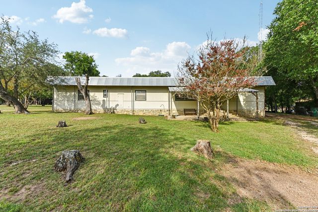 466 Chaparral, Fredericksburg, TX 78624