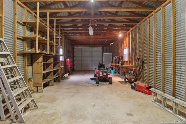 466 Chaparral, Fredericksburg, TX 78624