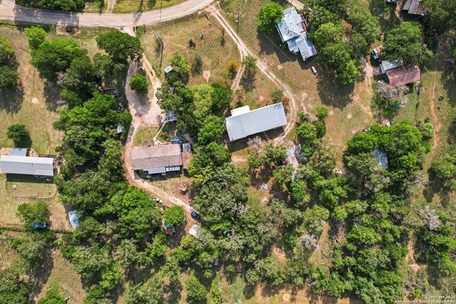 466 Chaparral, Fredericksburg, TX 78624