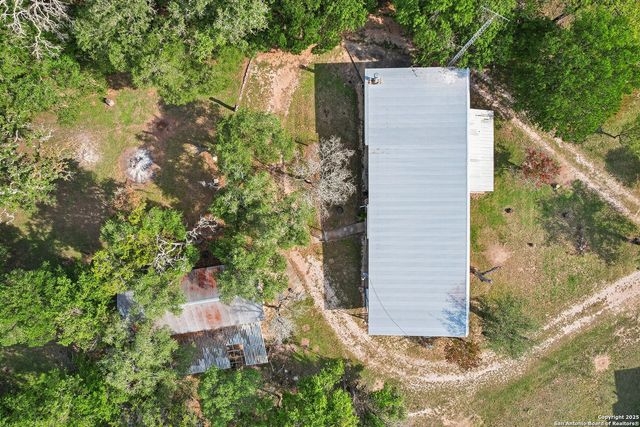 466 Chaparral, Fredericksburg, TX 78624