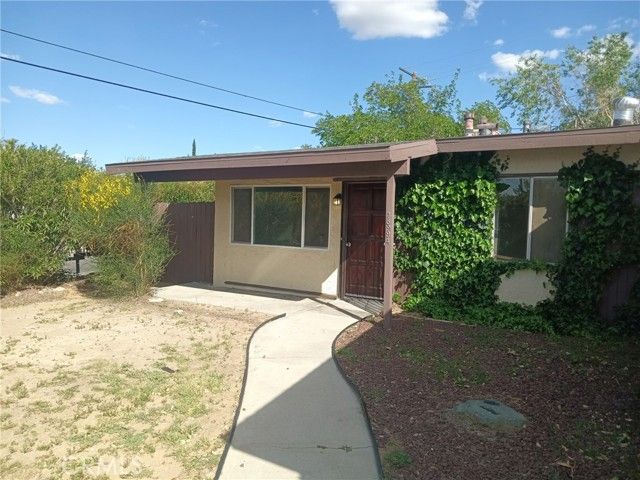 38994 Foxholm Drive, Palmdale, CA 93551