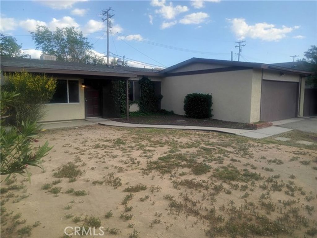 38994 Foxholm Drive, Palmdale, CA 93551