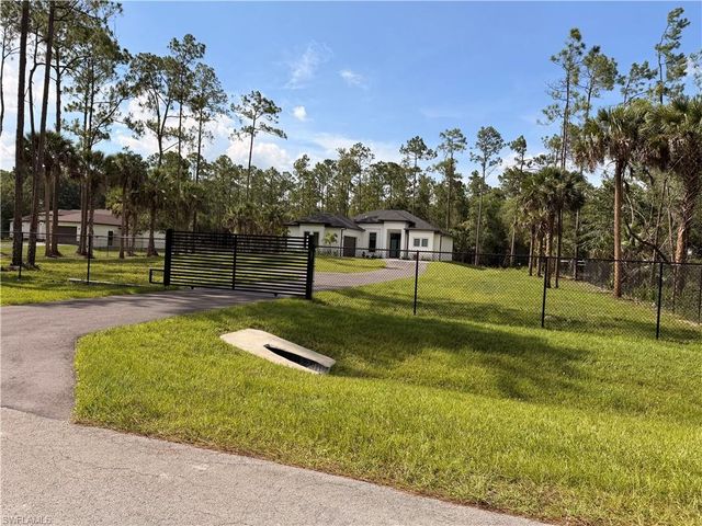 3359 6th AVE SE, Naples, FL 34117