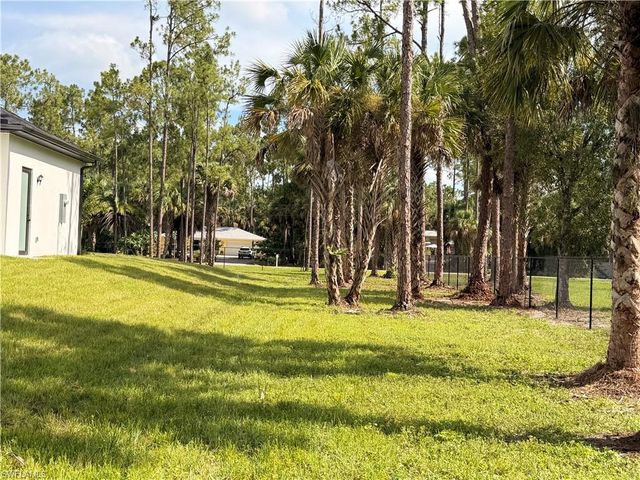 3359 6th AVE SE, Naples, FL 34117