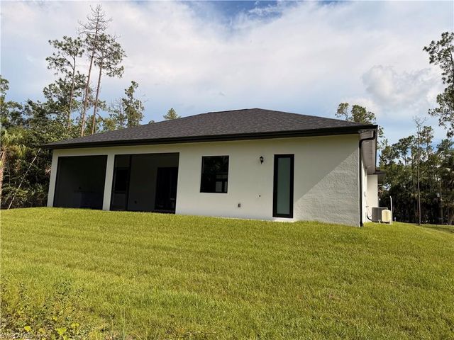 3359 6th AVE SE, Naples, FL 34117