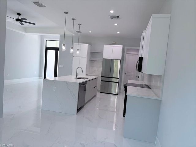 3359 6th AVE SE, Naples, FL 34117