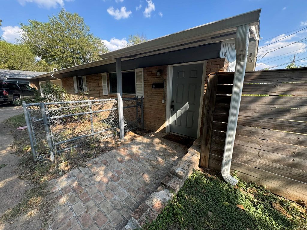 1308 E 52nd ST A, Austin, TX 78723