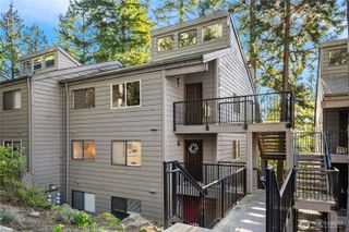 12517 NE 23rd Place #B4, Bellevue, WA 98005