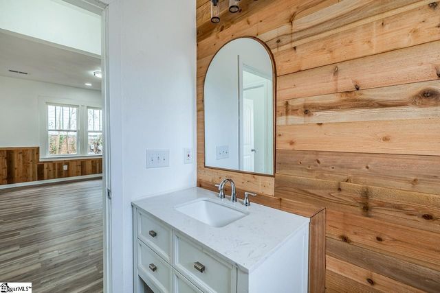 143 Edwards Avenue, Spartanburg, SC 29306