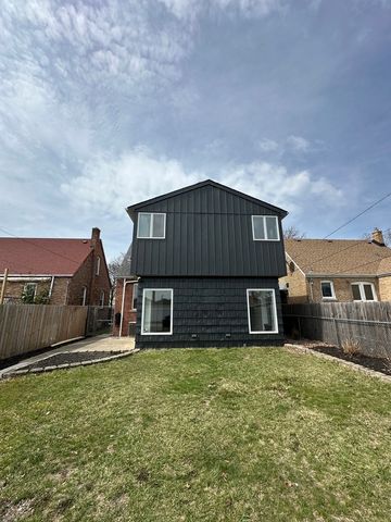 1621 N 73rd Court, Elmwood Park, IL 60707