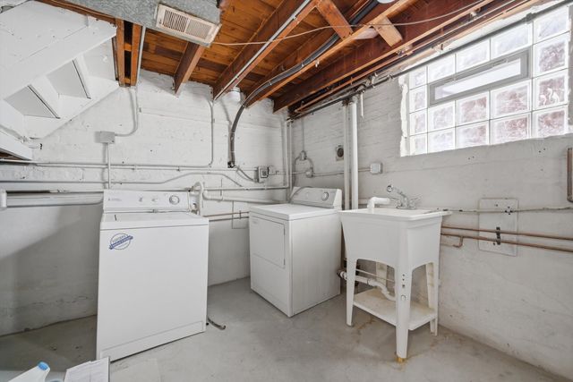 1621 N 73rd Court, Elmwood Park, IL 60707