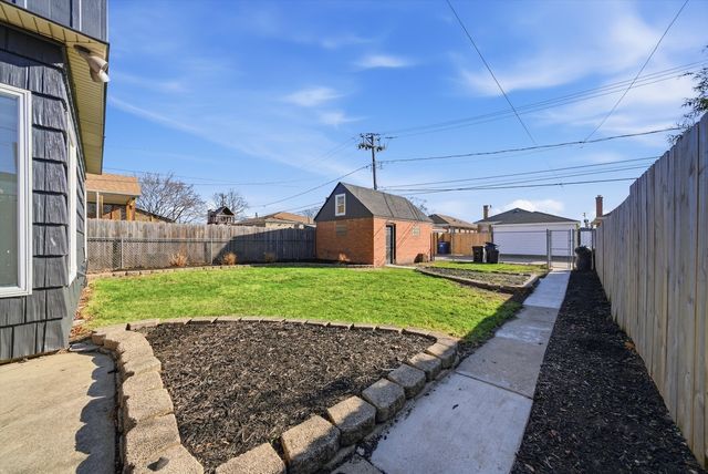 1621 N 73rd Court, Elmwood Park, IL 60707