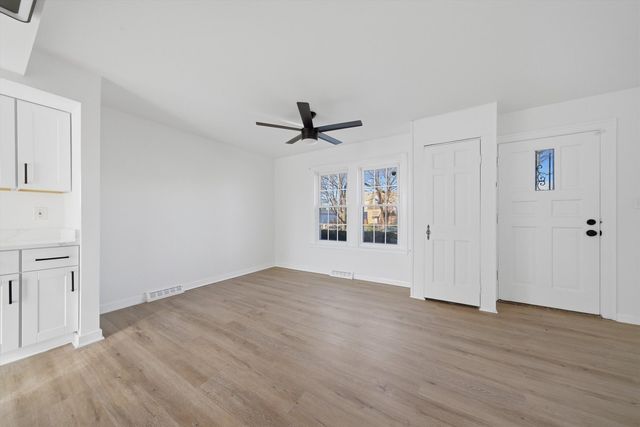 1621 N 73rd Court, Elmwood Park, IL 60707