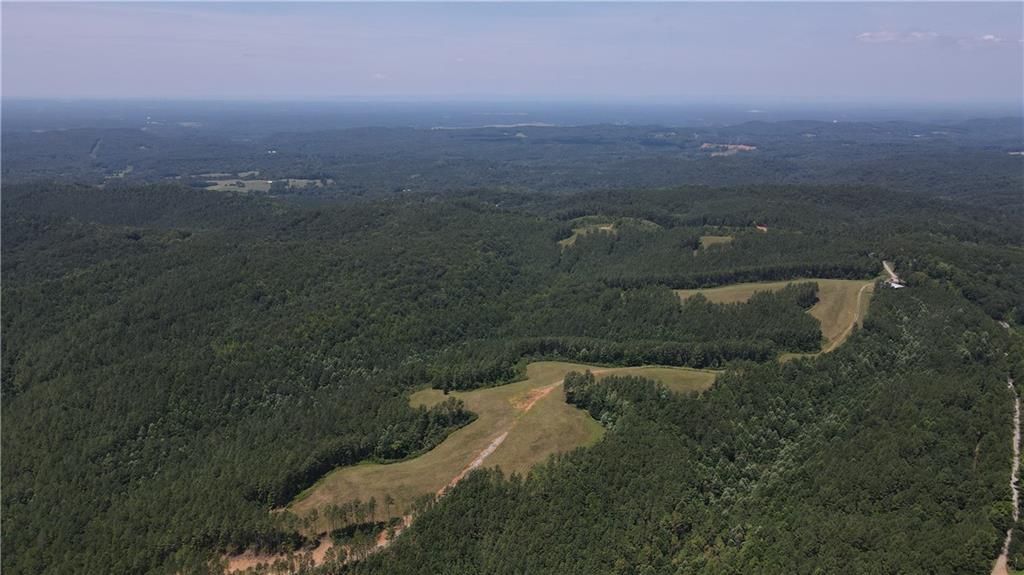 Image 12 of property listing at 1100 Fuller Mountain, Fairmount, GA 30143