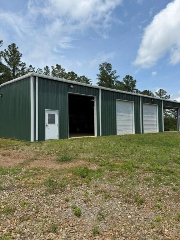 Image 16 of property listing at 1100 Fuller Mountain, Fairmount, GA 30143