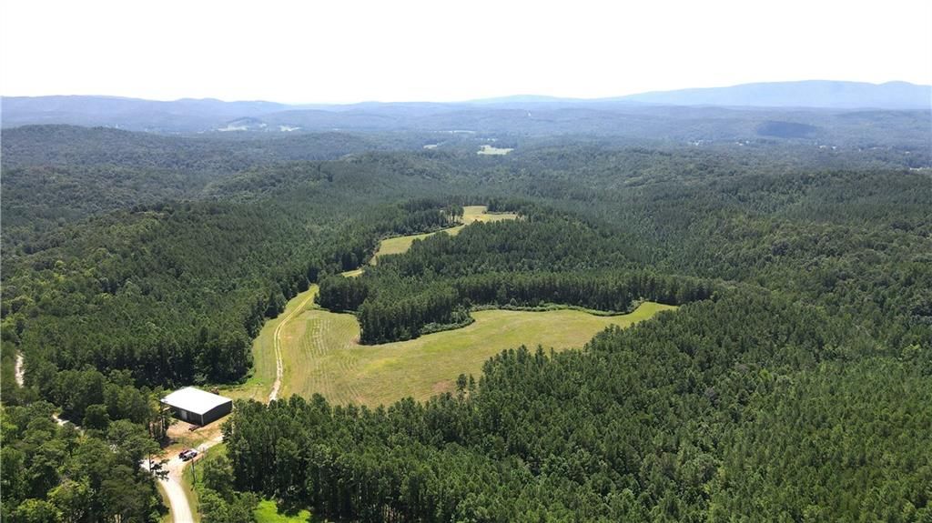 Image 5 of property listing at 1100 Fuller Mountain, Fairmount, GA 30143