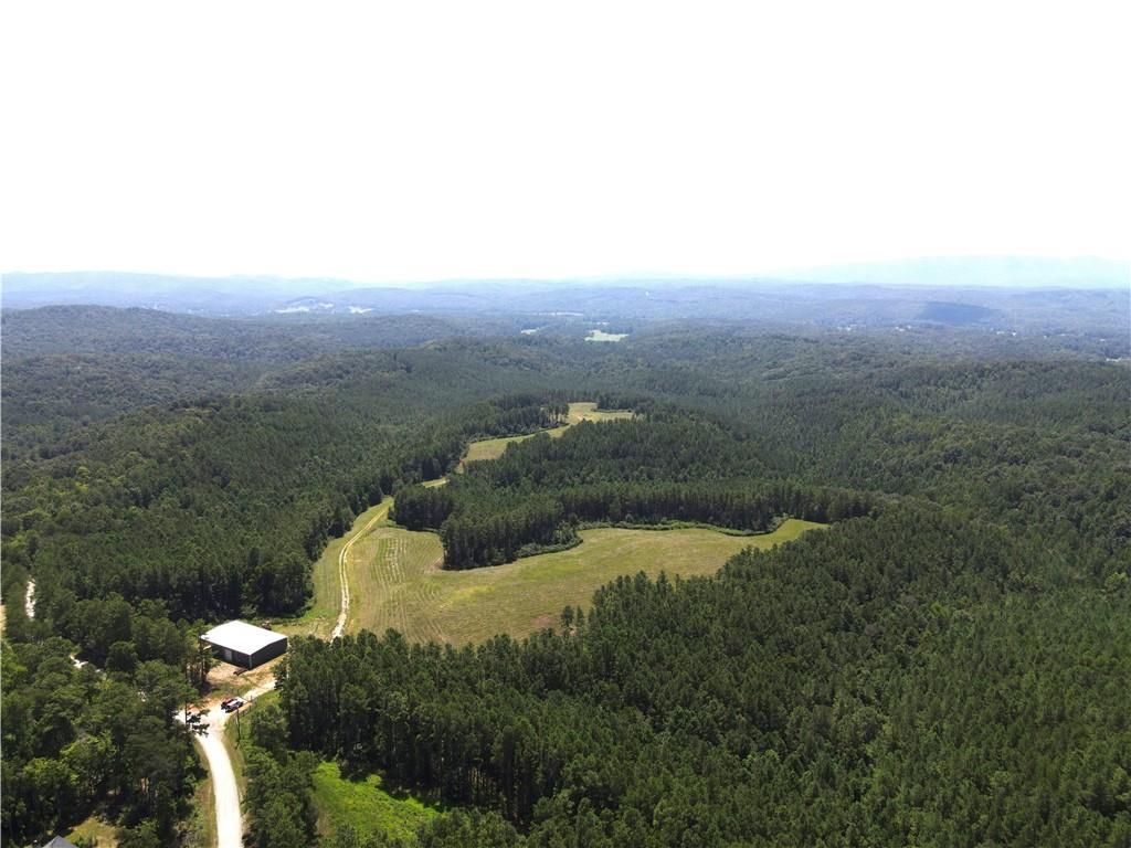 Image 6 of property listing at 1100 Fuller Mountain, Fairmount, GA 30143