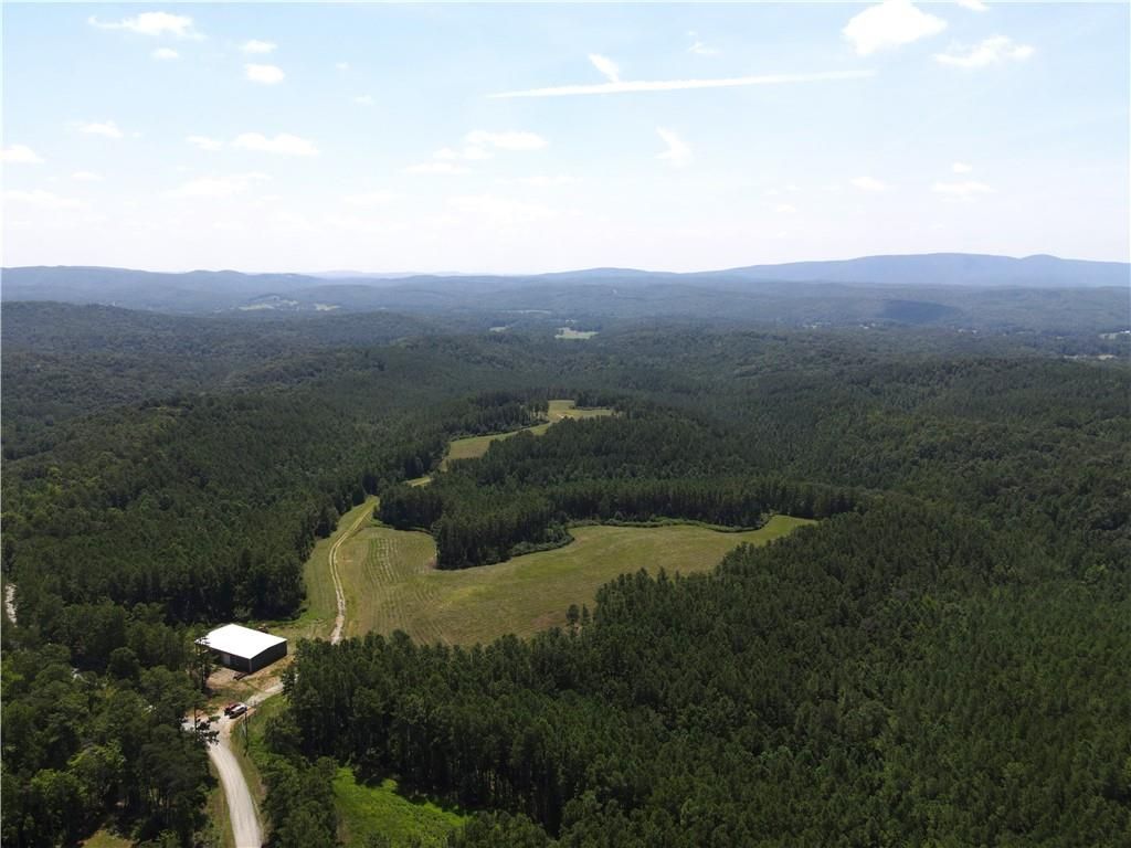 Image 7 of property listing at 1100 Fuller Mountain, Fairmount, GA 30143