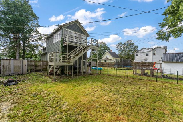 205 Noble Street, La Porte, IN 46350