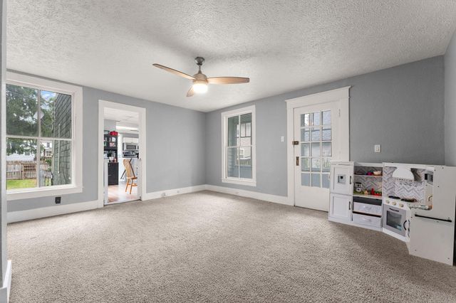 205 Noble Street, La Porte, IN 46350