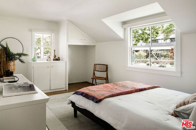 3206 Purdue Avenue, Los Angeles, CA 90066