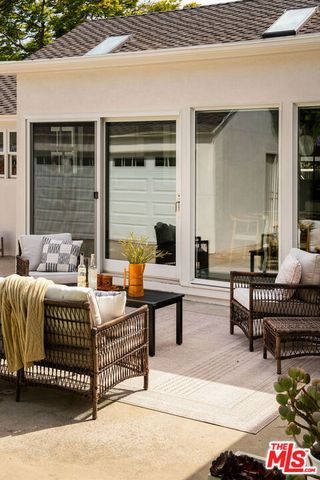 3206 Purdue Avenue, Los Angeles, CA 90066