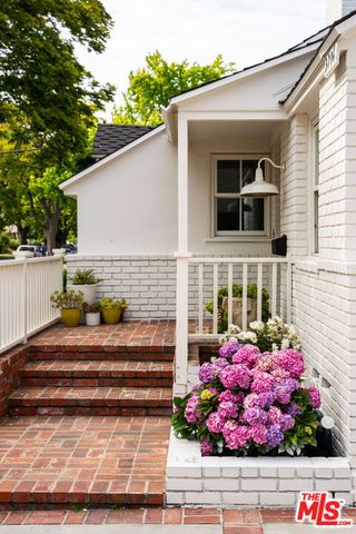 3206 Purdue Avenue, Los Angeles, CA 90066