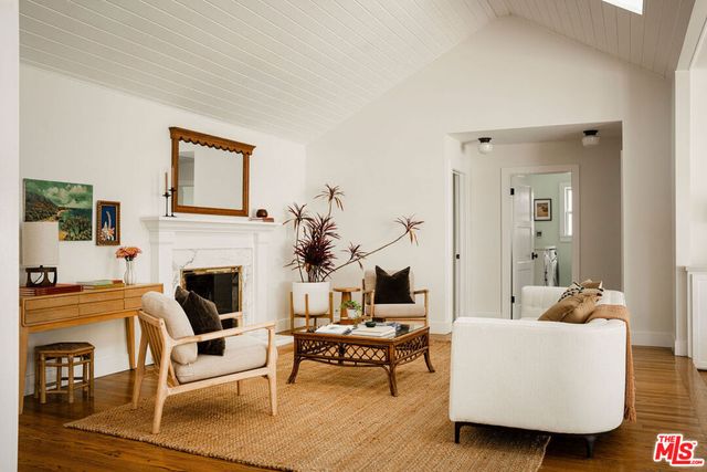 3206 Purdue Avenue, Los Angeles, CA 90066