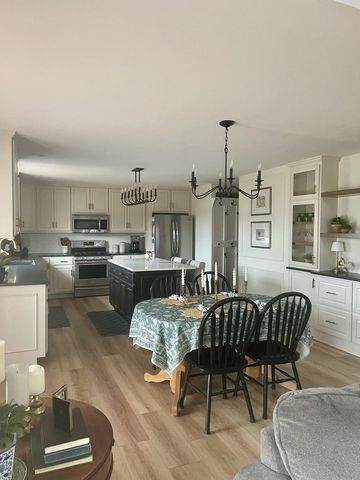 1739 Kingtree Drive, Morris, IL 60450