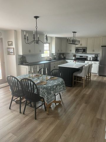 1739 Kingtree Drive, Morris, IL 60450