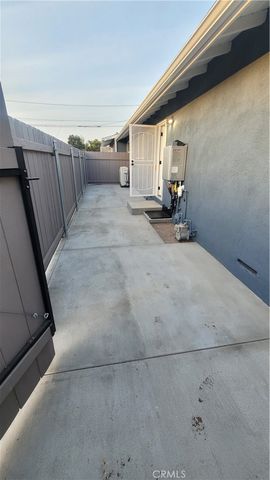 1605 E Santa Ana, Anaheim, CA 92805