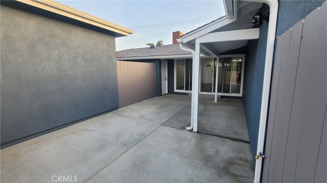 1605 E Santa Ana, Anaheim, CA 92805
