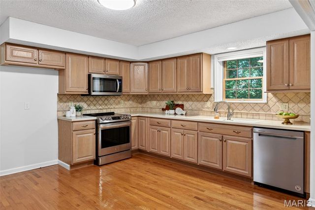 5919 Lafayette Drive, Weldon Spring, MO 63304