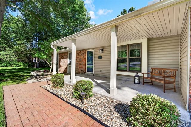 5919 Lafayette Drive, Weldon Spring, MO 63304