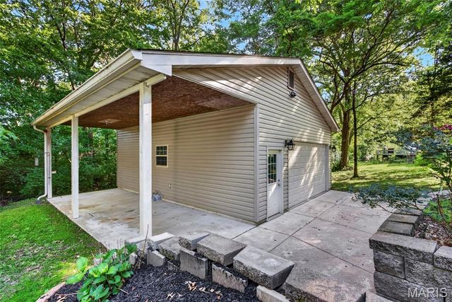 5919 Lafayette Drive, Weldon Spring, MO 63304