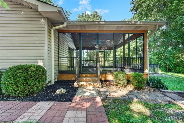 5919 Lafayette Drive, Weldon Spring, MO 63304