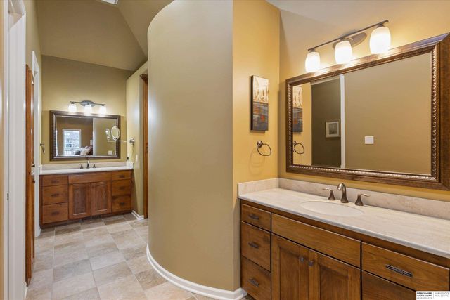 612 S 249th Circle, Waterloo, NE 68069