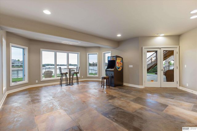 612 S 249th Circle, Waterloo, NE 68069