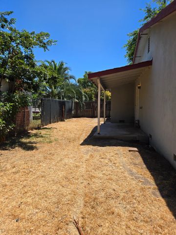 2109 Catskill Way, Sacramento, CA 95838