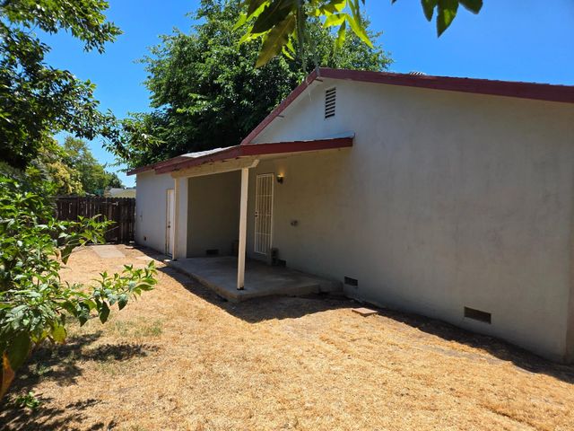 2109 Catskill Way, Sacramento, CA 95838